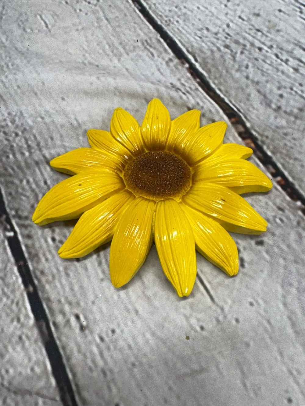 Bright Yellow Sunflower Wall Accent - Decorative Floral Set
